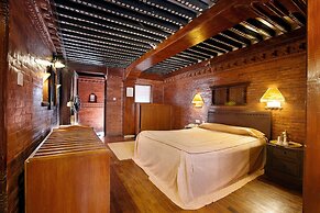 Kantipur Temple House