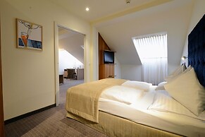 HiLight Suites Hotel