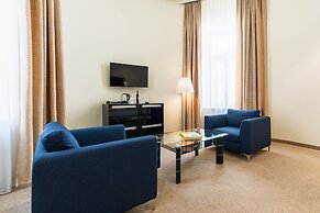 HiLight Suites Hotel