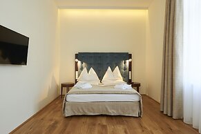 HiLight Suites Hotel