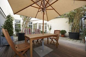 HiLight Suites Hotel