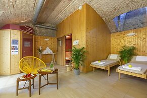 HiLight Suites Hotel