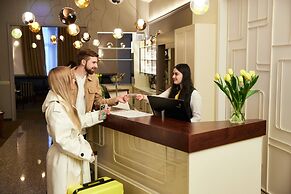 HiLight Suites Hotel