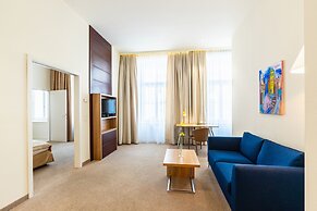 HiLight Suites Hotel