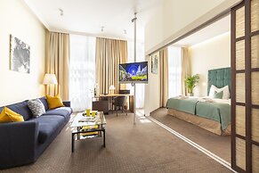 HiLight Suites Hotel