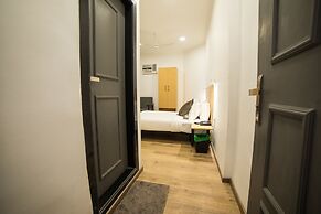 Hotel Highway Residency