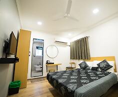 Hotel Highway Residency