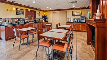 Best Western Plus Strawberry Inn & Suites