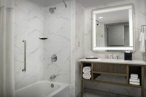 Embassy Suites by Hilton Dulles North Loudoun