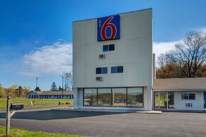 Motel 6 Bellville, OH - Mid Ohio