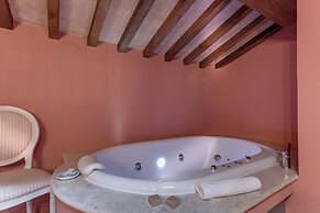 Hotel Palazzo del Capitano Wellness & Relais - Luxury Borgo Capitano C
