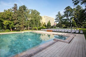 Hunguest Hotel Helios