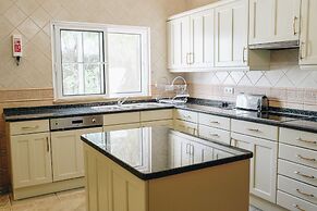 Rocha Brava Village Resort