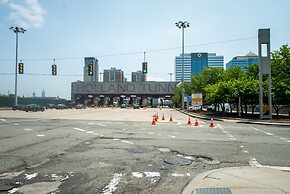 Holland Hotel Free Parking Jersey City