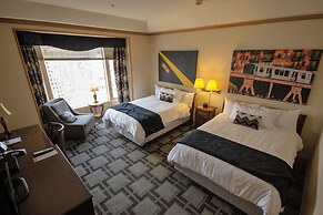 The Buckingham Hotel