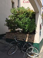 Hotel Le Cardinal Rueil Centre