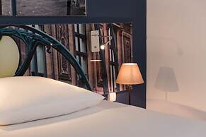 Hotel Le Cardinal Rueil Centre