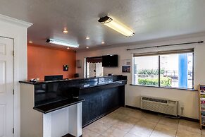 Motel 6 San Antonio, Tx - Frost Bank Center