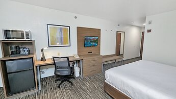 Estherville Hotel & Suites