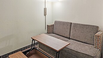 Estherville Hotel & Suites