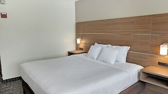 Estherville Hotel & Suites