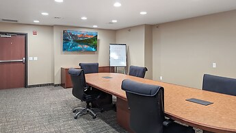 Estherville Hotel & Suites