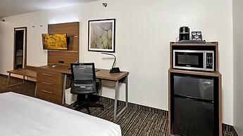 Estherville Hotel & Suites