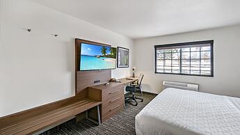 Estherville Hotel & Suites