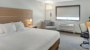 Estherville Hotel & Suites