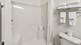 Estherville Hotel & Suites