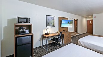 Estherville Hotel & Suites