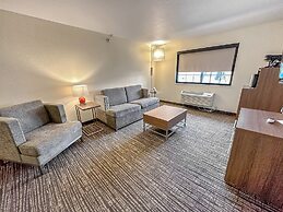 Estherville Hotel & Suites