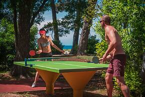 Lanterna Resort