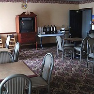 Econo Lodge Inn and Suites