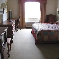 Econo Lodge Inn and Suites