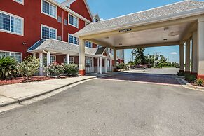 Econo Lodge Inn and Suites