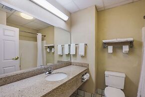 Econo Lodge Inn and Suites