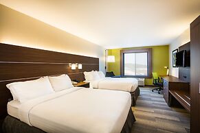 Holiday Inn Express & Suites Cedar City by IHG