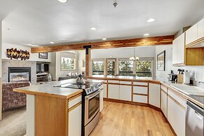 Gold Point Resort Breckenridge by Vacatia