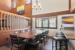 Gold Point Resort Breckenridge by Vacatia