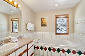 Gold Point Resort Breckenridge by Vacatia