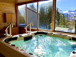 Gold Point Resort Breckenridge by Vacatia