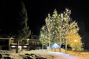 Gold Point Resort Breckenridge by Vacatia