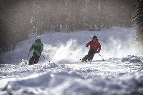 Gold Point Resort Breckenridge by Vacatia