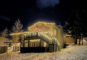 Gold Point Resort Breckenridge by Vacatia