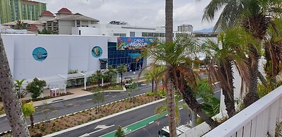 Ramada By Wyndham Cairns City Centre