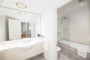 Ramada By Wyndham Cairns City Centre