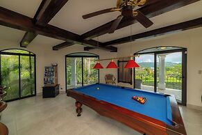 Stay In CR Los Sueños Condos