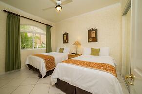 Stay In CR Los Sueños Condos