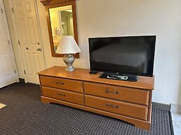 St. George Inn & Suites